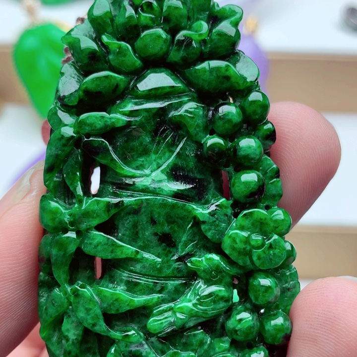 翡翠未镶嵌吊坠(不含链)