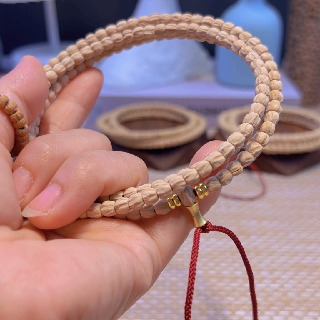 柏香籽/百香籽吊坠陈*