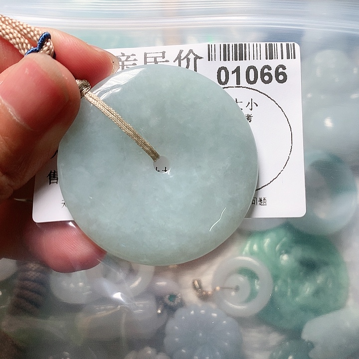 翡翠颈饰未镶嵌0000100066