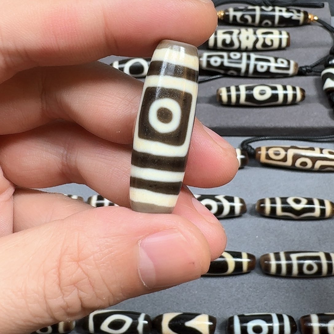 玛瑙/玉髓颈饰未镶嵌钧*