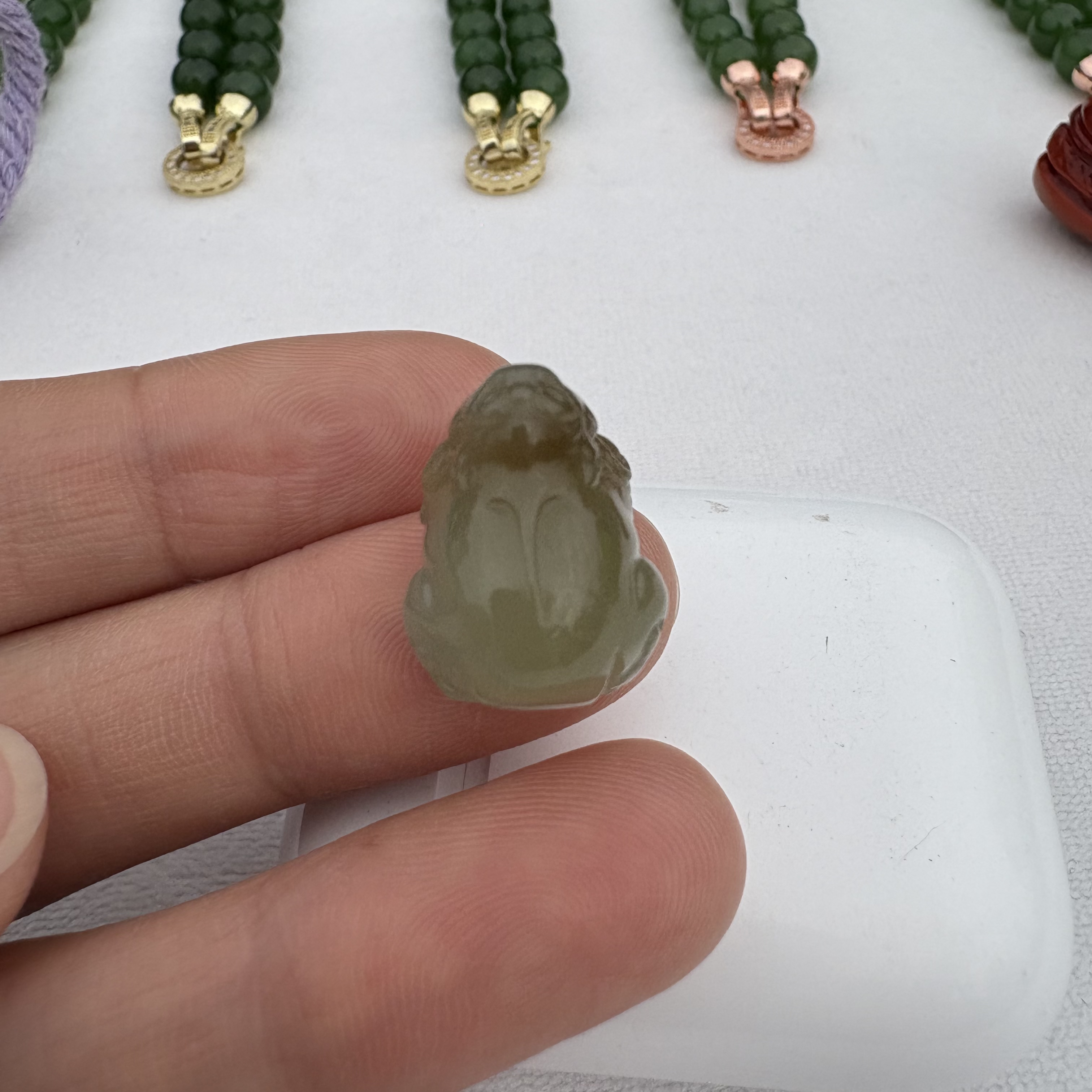 天然和田玉且末糖双色小貔貅