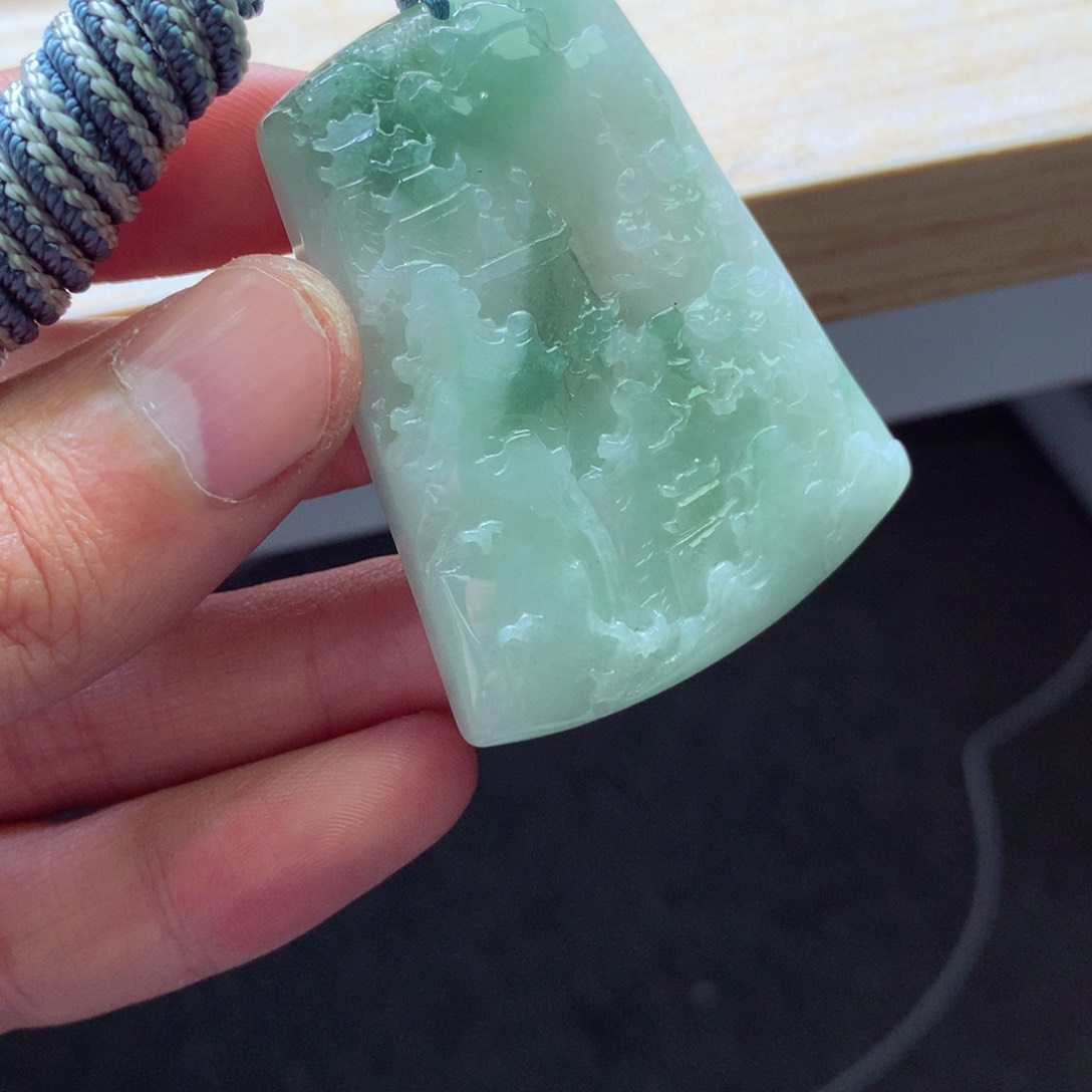 翡翠颈饰未镶嵌吊坠