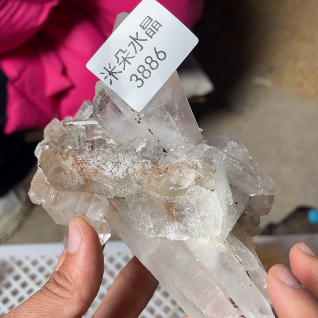 耶***_未镶嵌珠宝半成品水晶