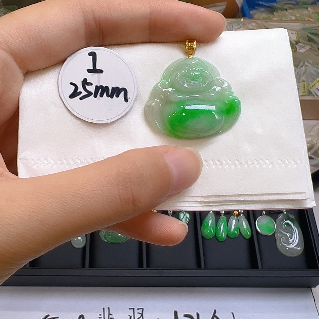 翡翠吊坠(不含链)18K金镶嵌翡翠