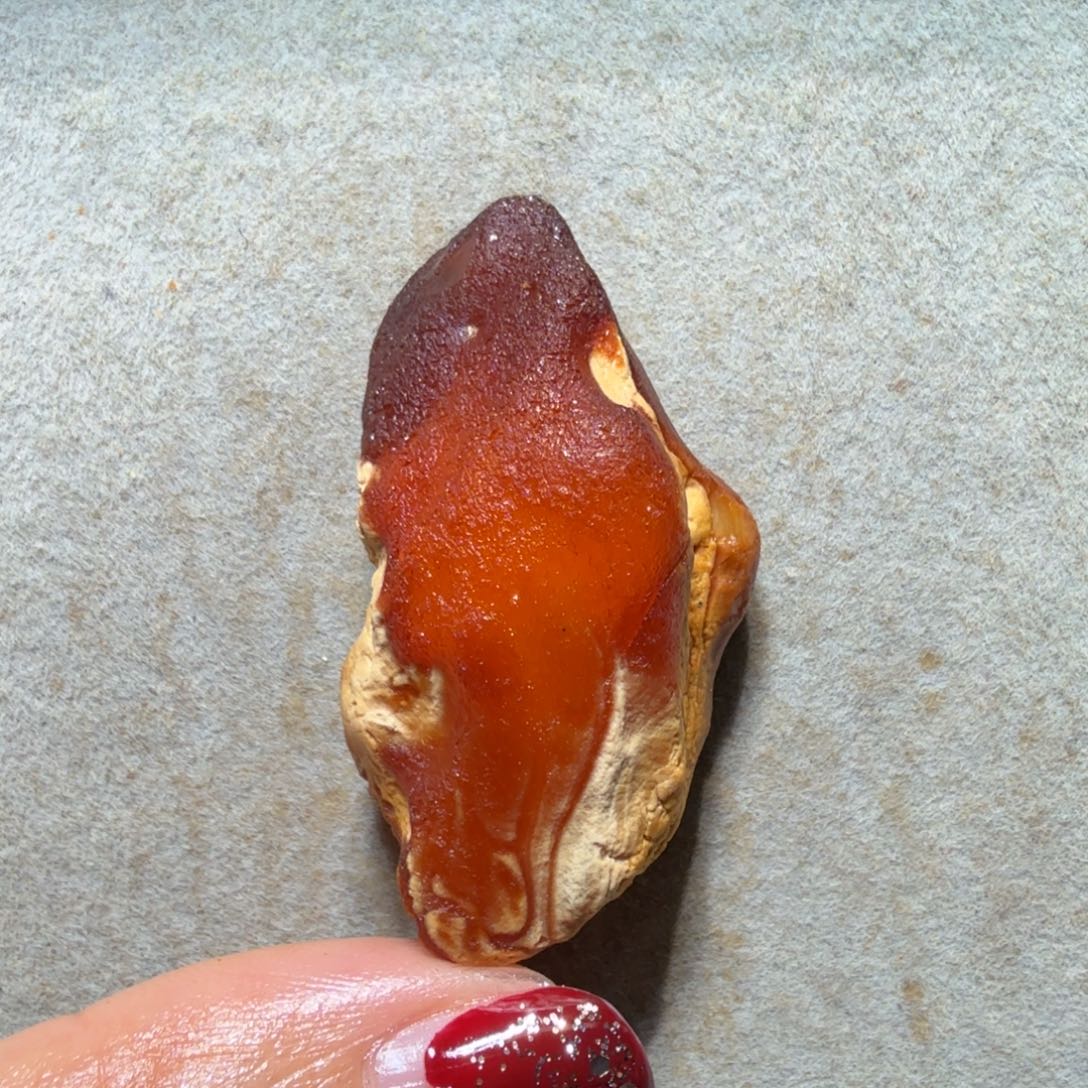 闲***鱼定制琥珀未镶嵌专拍