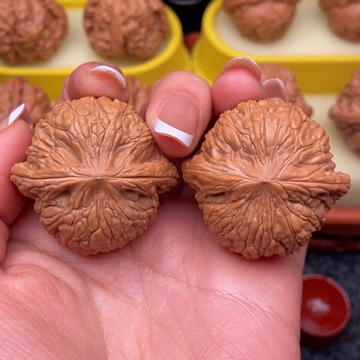 文玩核桃吊坠40全品泥鳅背（福利价）