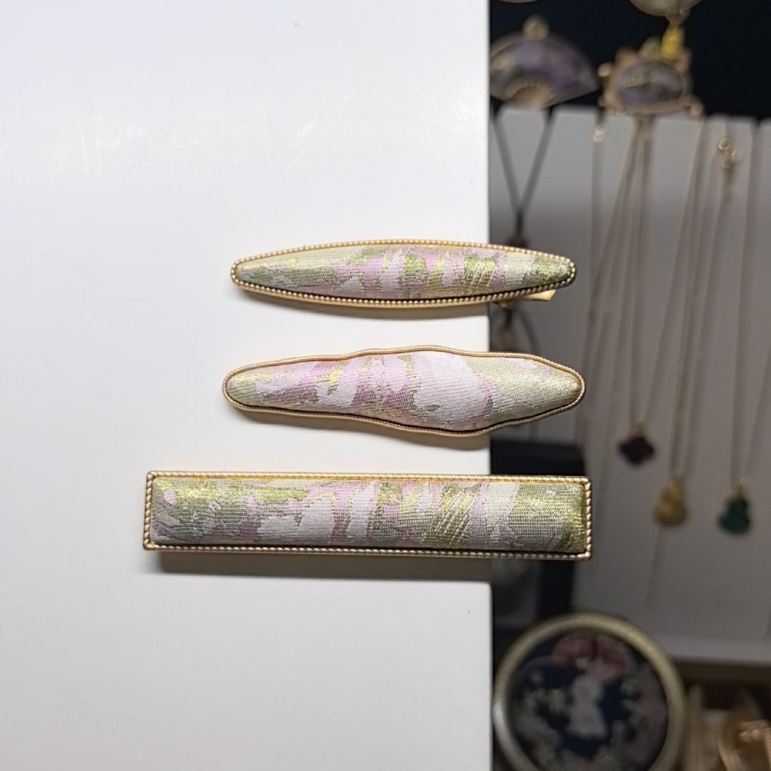 宋锦饰品手工制作017