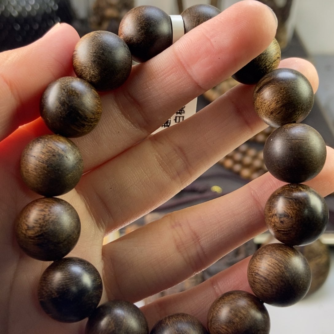 沉香手串大****4越南芽庄白瘤疤