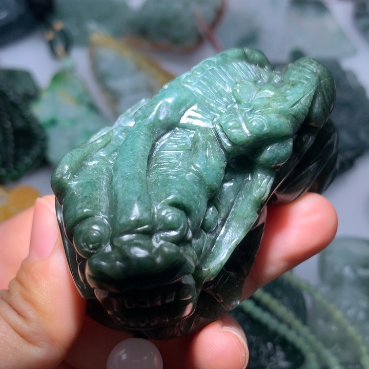 翡翠颈饰未镶嵌保真天然A货翡翠