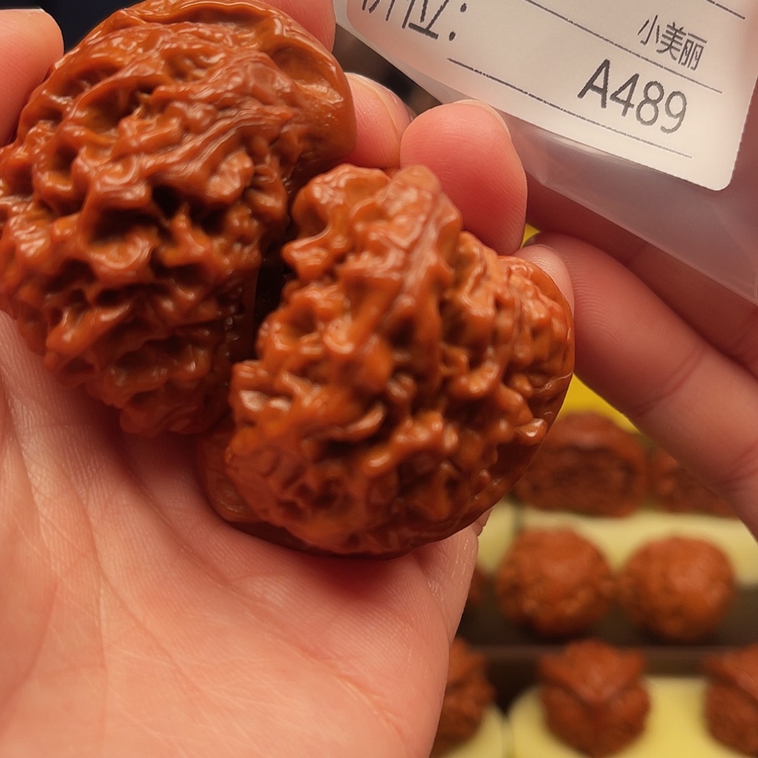 怒***海吊坠桃核坐山雕雕