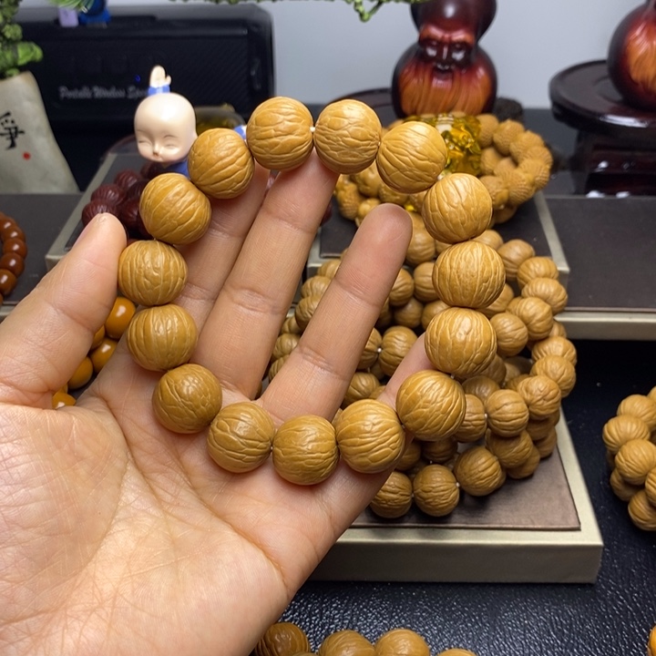 猴头核桃手串猴头