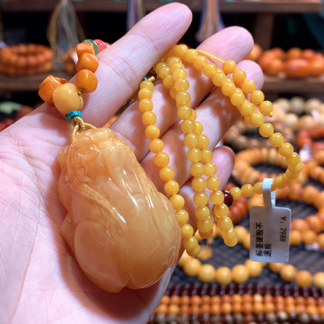 【闪购商品】琥珀吊坠(赠链)未镶嵌