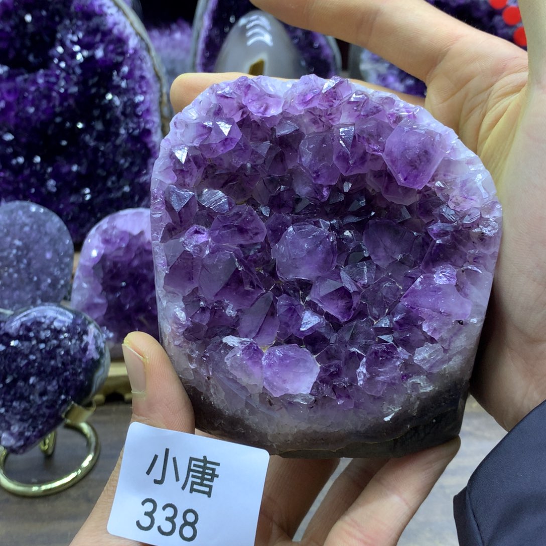 紫晶大型摆件（非配饰）未镶嵌