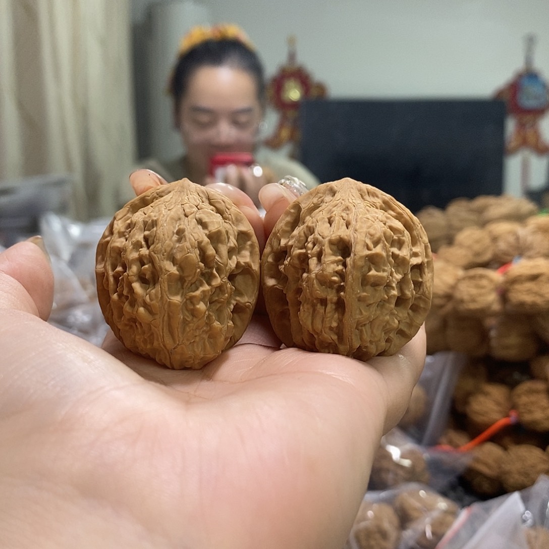 把件文玩核桃38牡丹纹