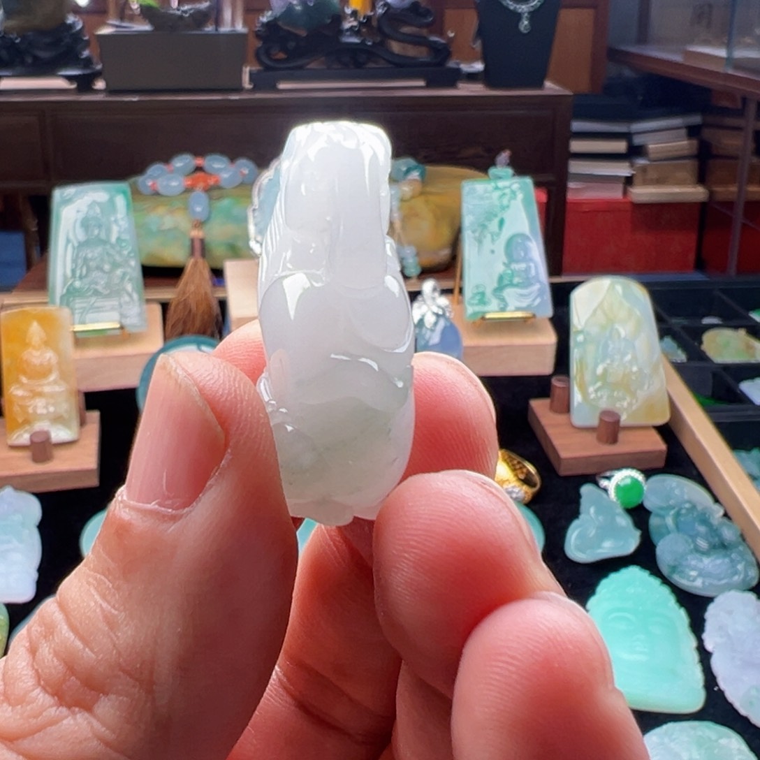 石英质玉颈饰合金我***鬼