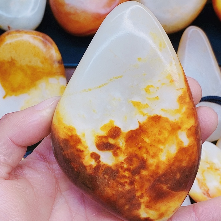 未镶嵌和田玉挂件春****牛