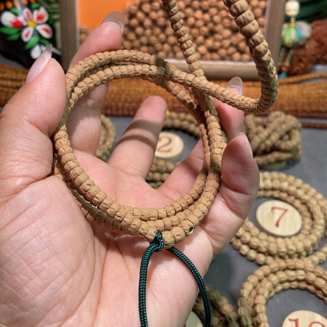 柏香籽/百香籽吊坠还*性