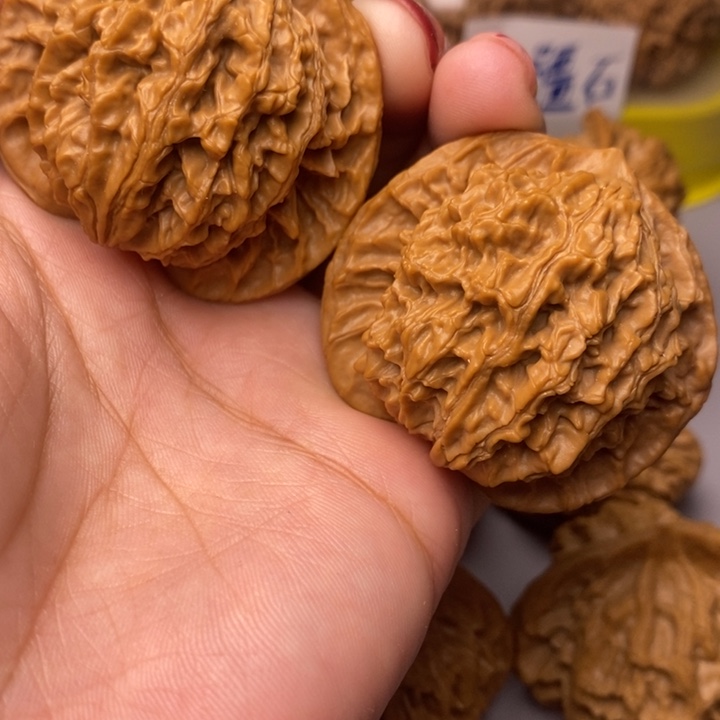 文玩核桃把件46大盘龙