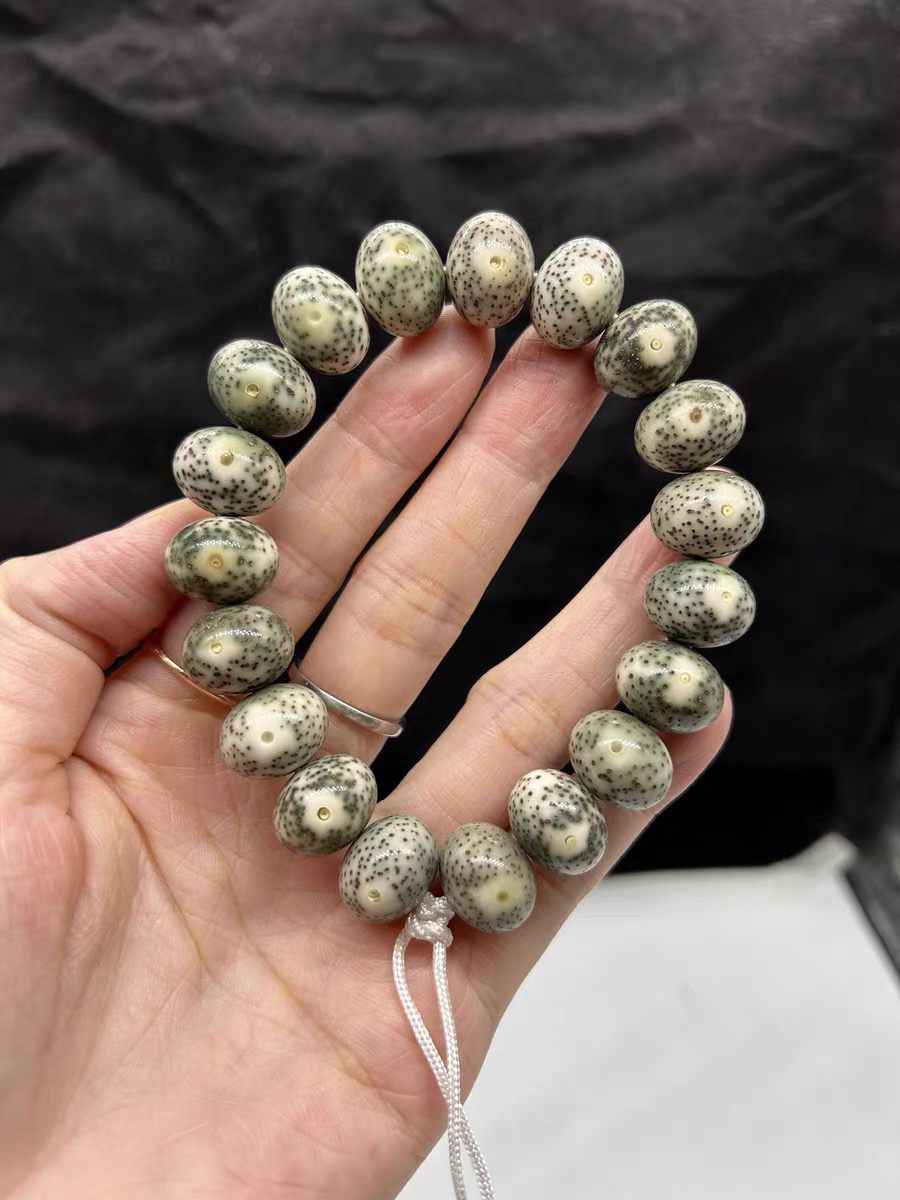 断货王收藏级海南毛感料星月菩提同枝果石玉料糯冰12X15苹果一线