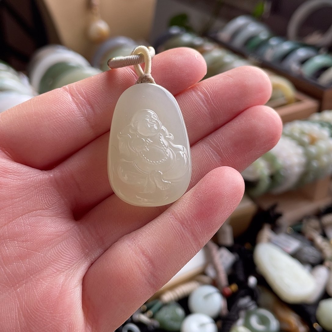 和田玉颈饰未镶嵌