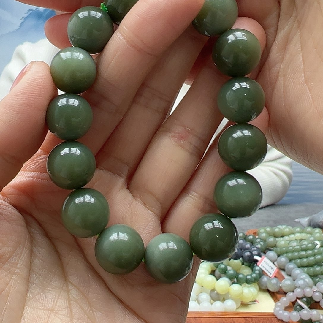 和田玉手串未镶嵌14沙枣青