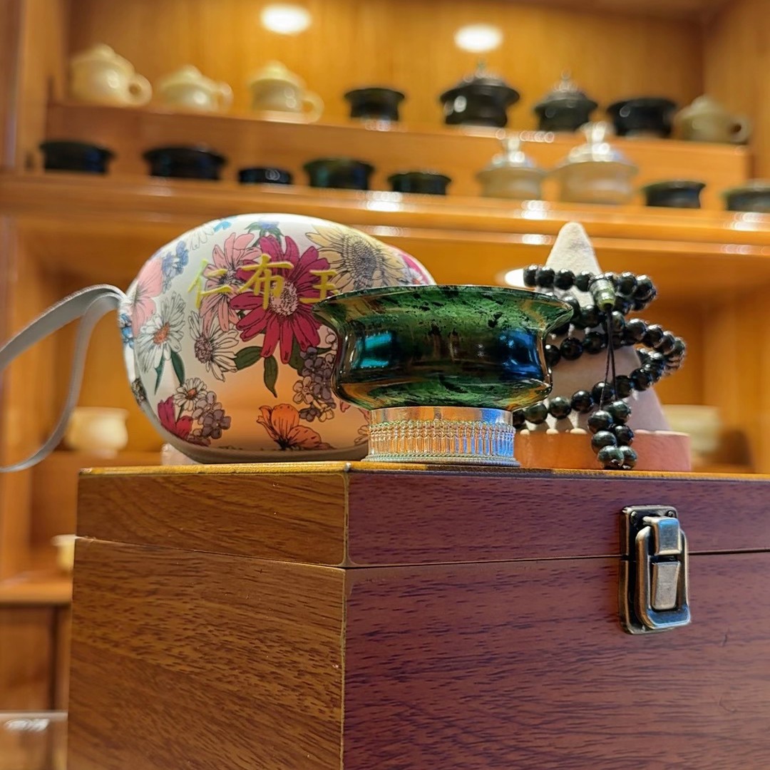 西藏仁布玉石碗茶杯