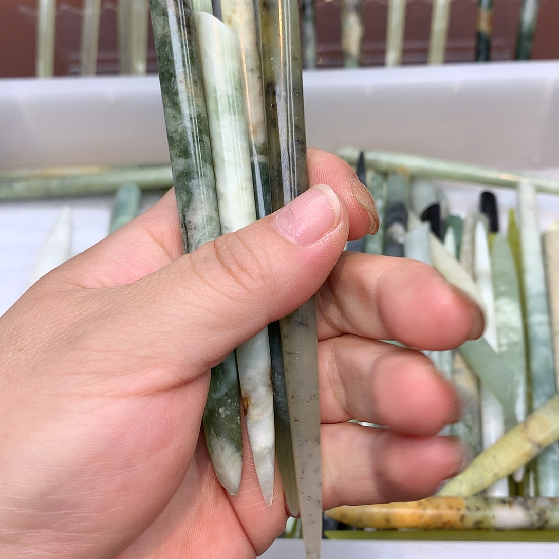 合金蛇纹石玉发饰