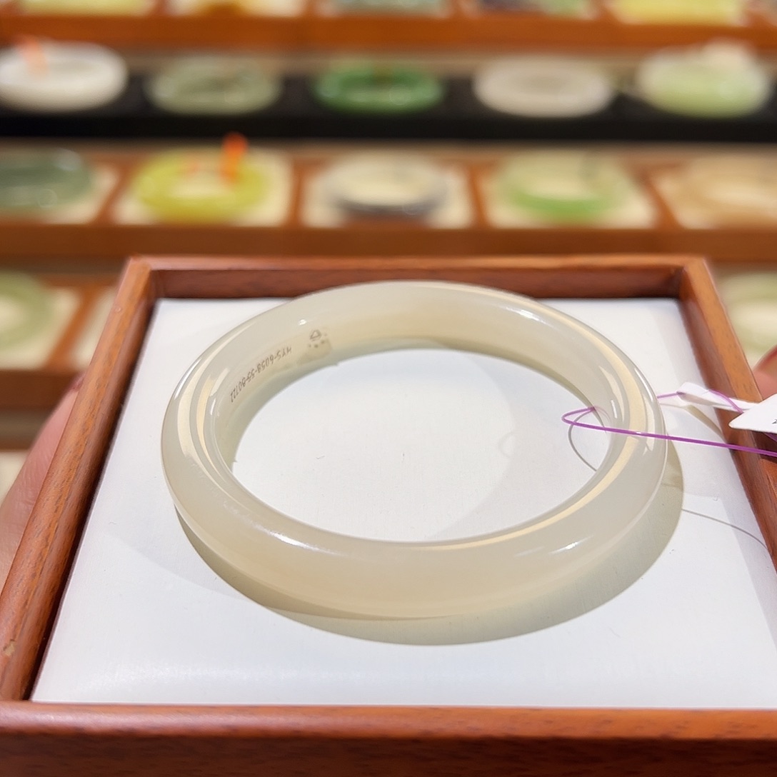 和田玉手镯未镶嵌?*?