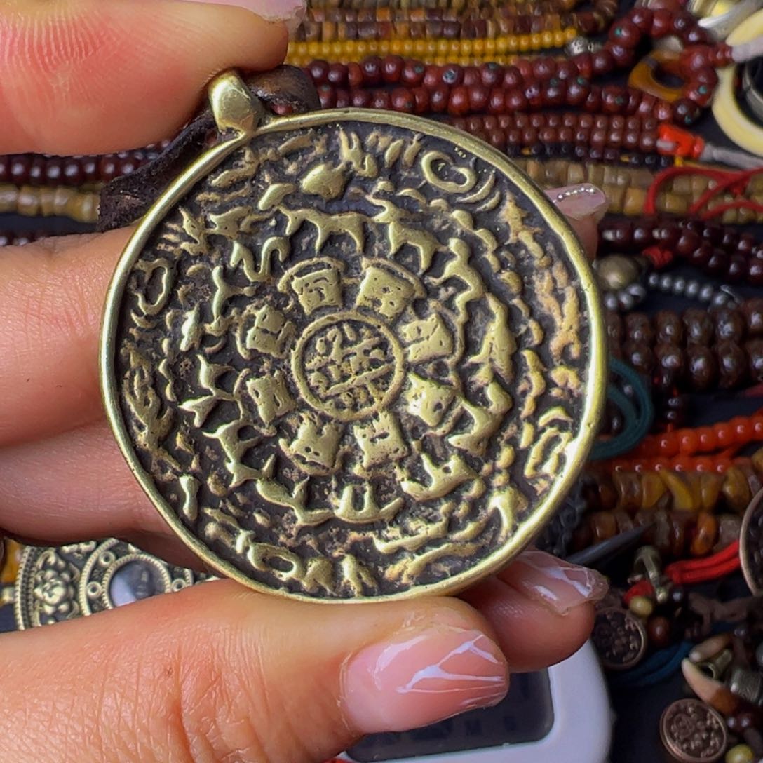 大果紫檀（缅甸花梨）白*光