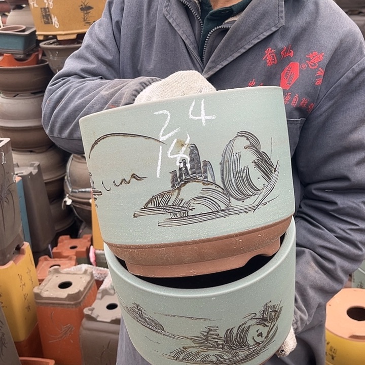 紫砂紫砂花盆和小