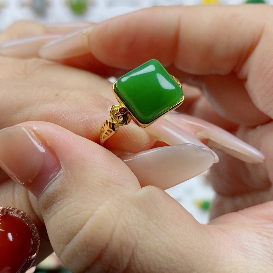 银S925镶嵌戒指和田玉