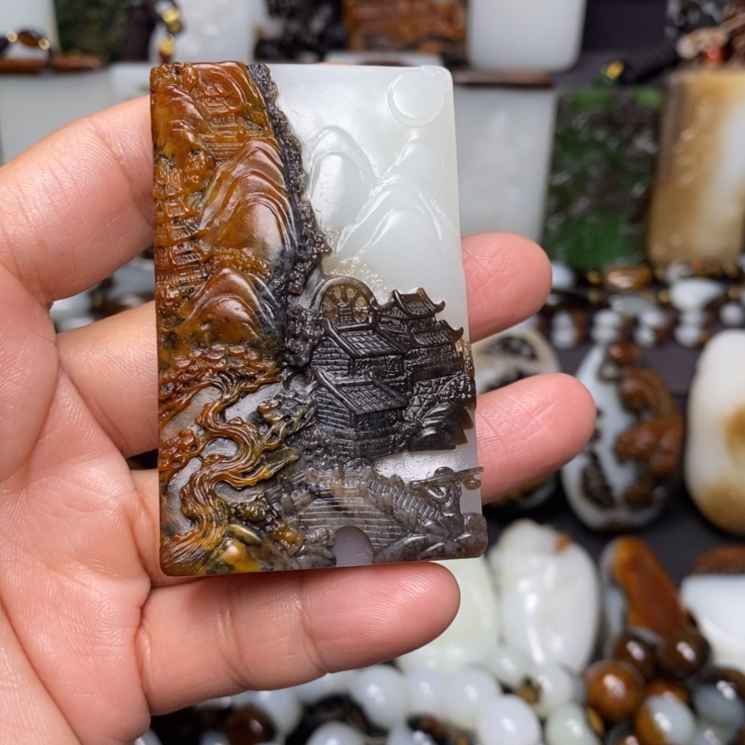 和田玉颈饰未镶嵌大***1