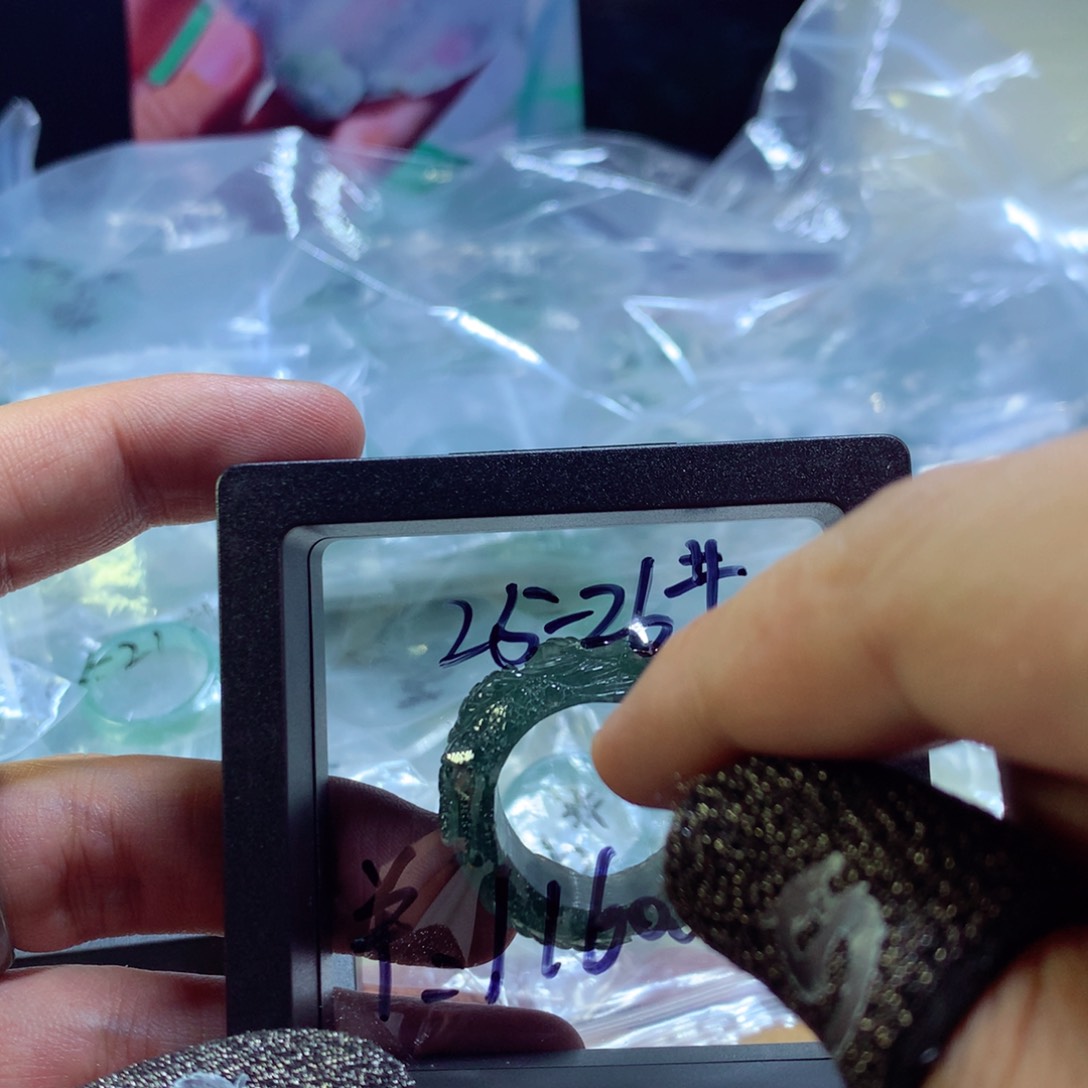 未镶嵌挂件翡翠翡翠