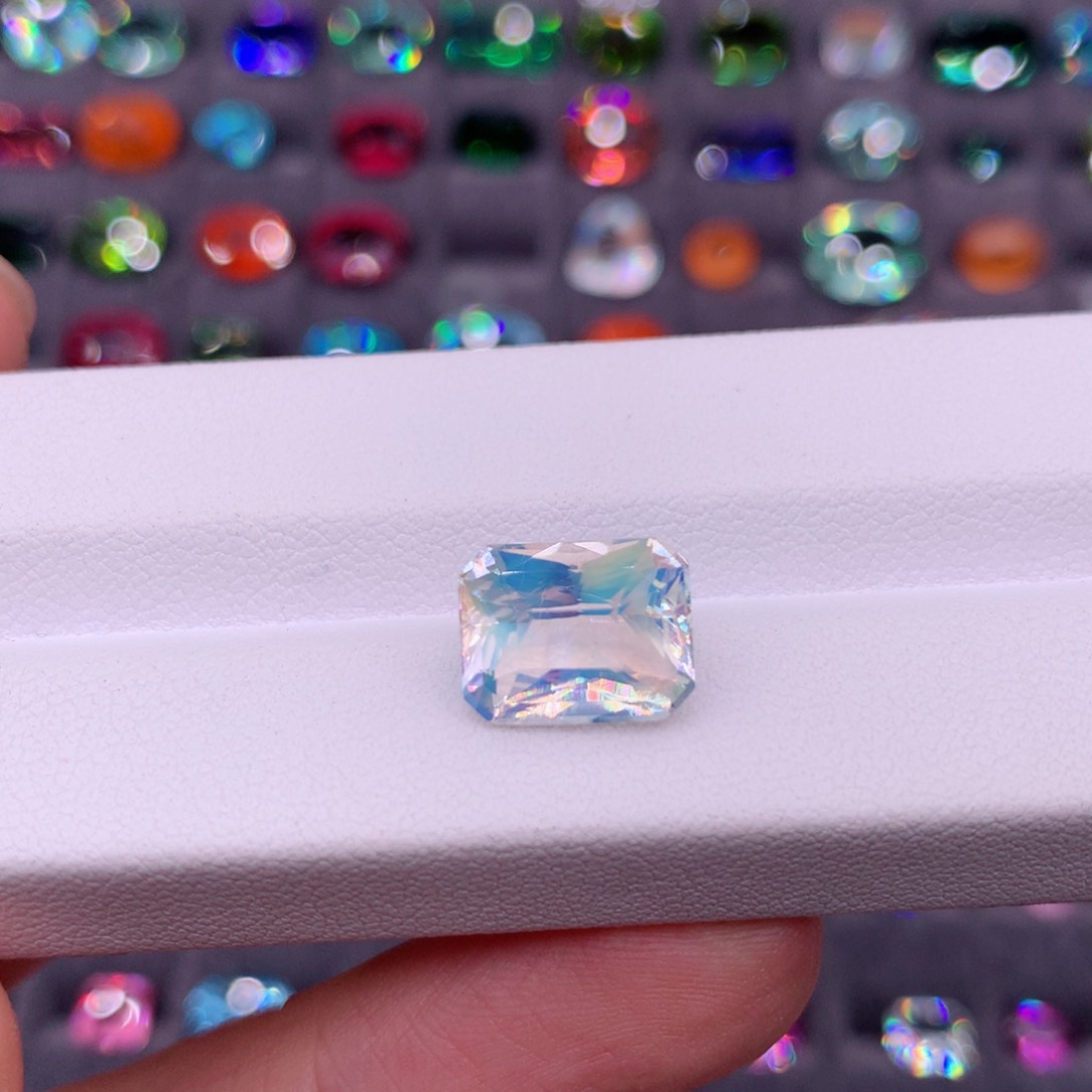 月光石裸石未镶嵌