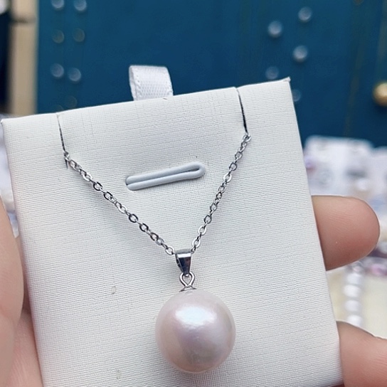 淡水珍珠吊坠(赠链)未镶嵌