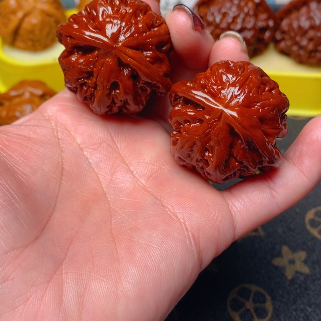 把件文玩核桃m****y粗筋