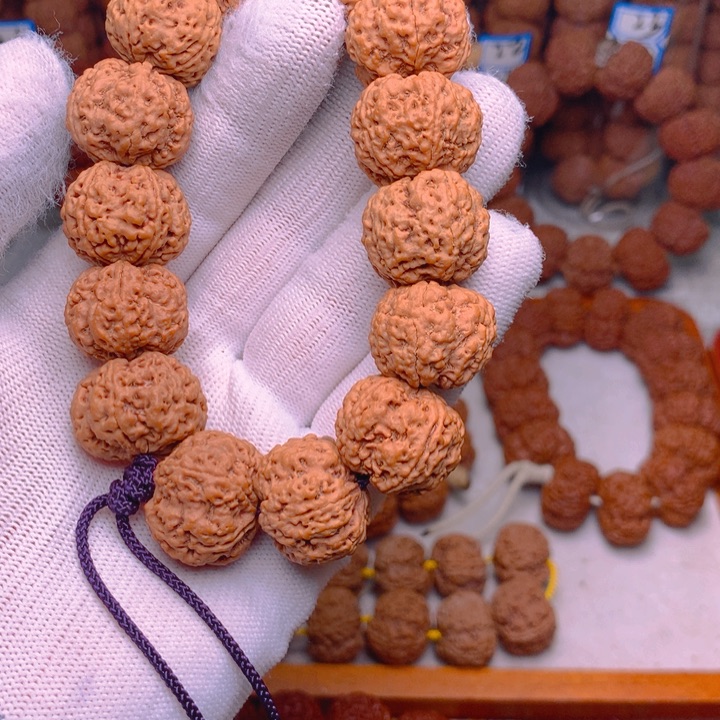 缘***冰金刚菩提手串古龙梅花