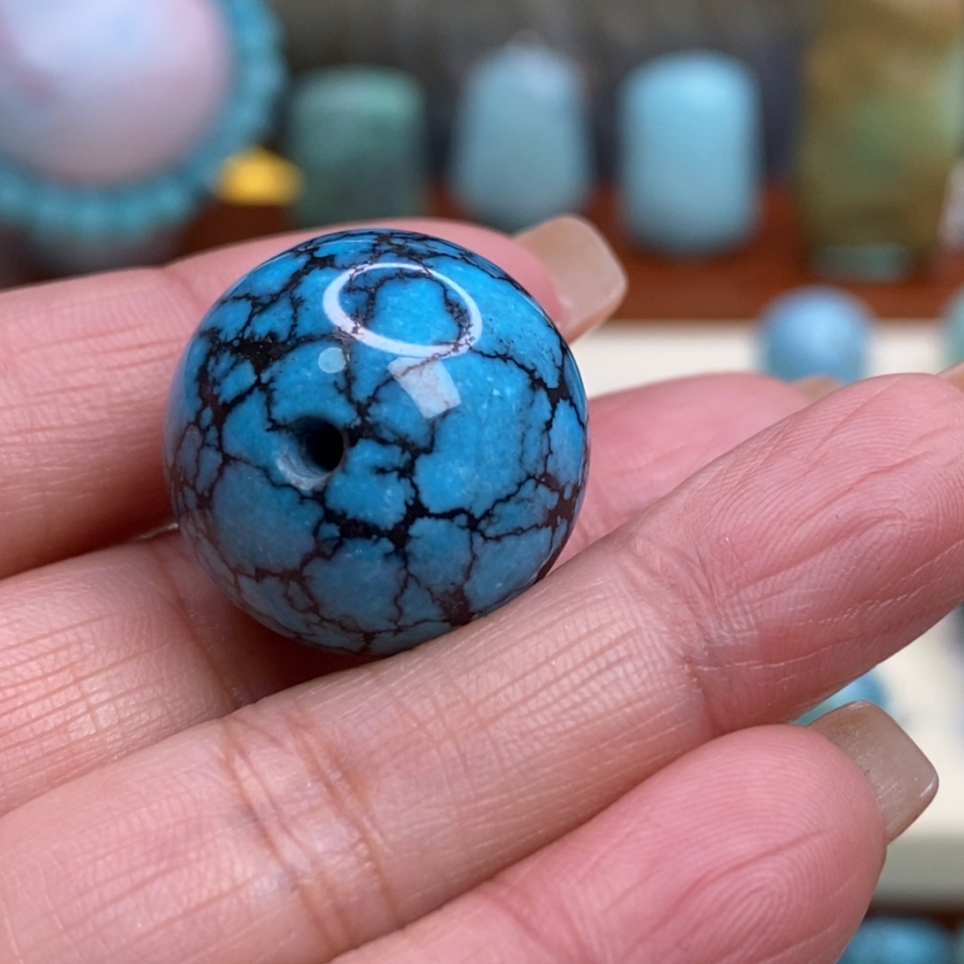 流***人绿松石未镶嵌珠宝奇石20.1