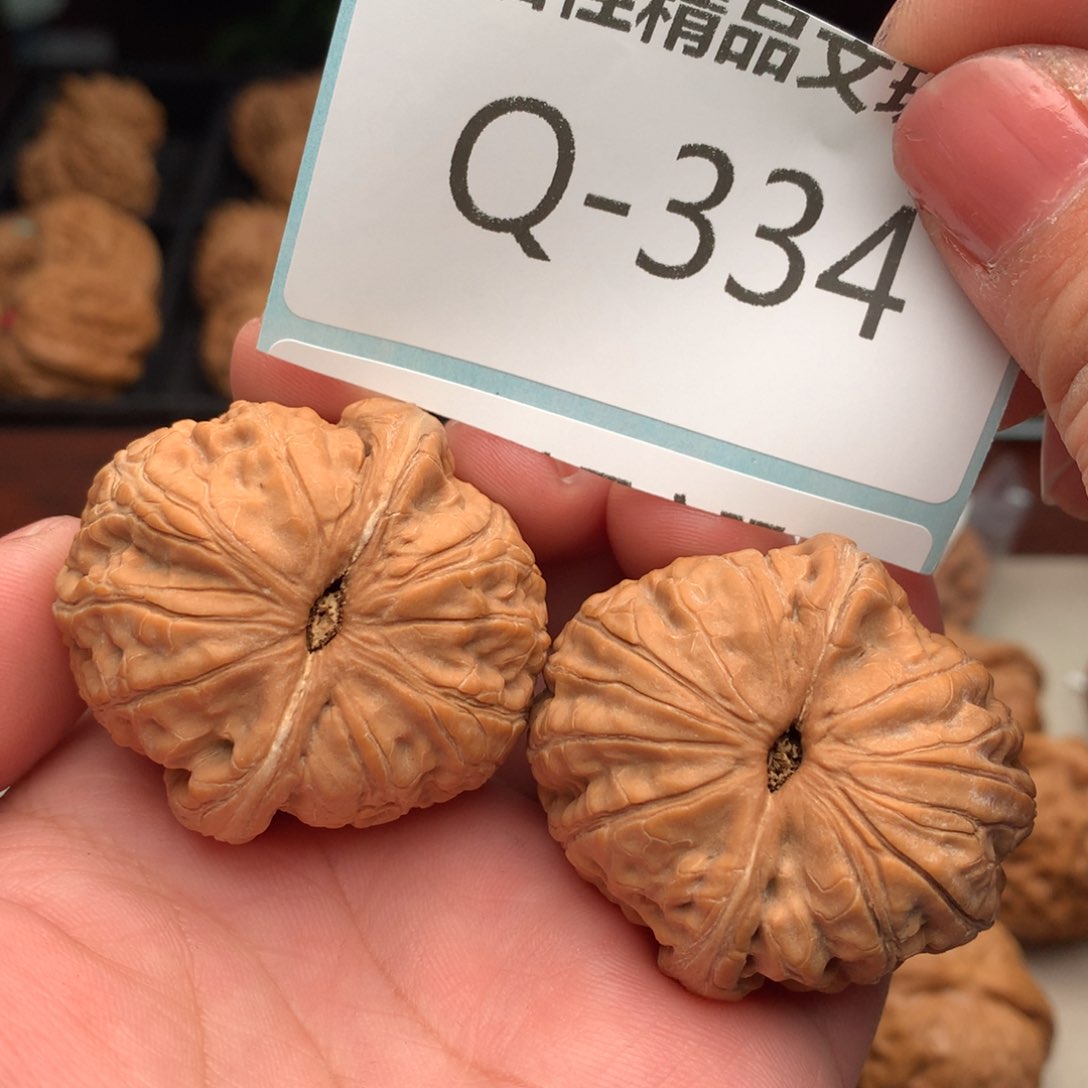 文玩核桃把件42元宝………