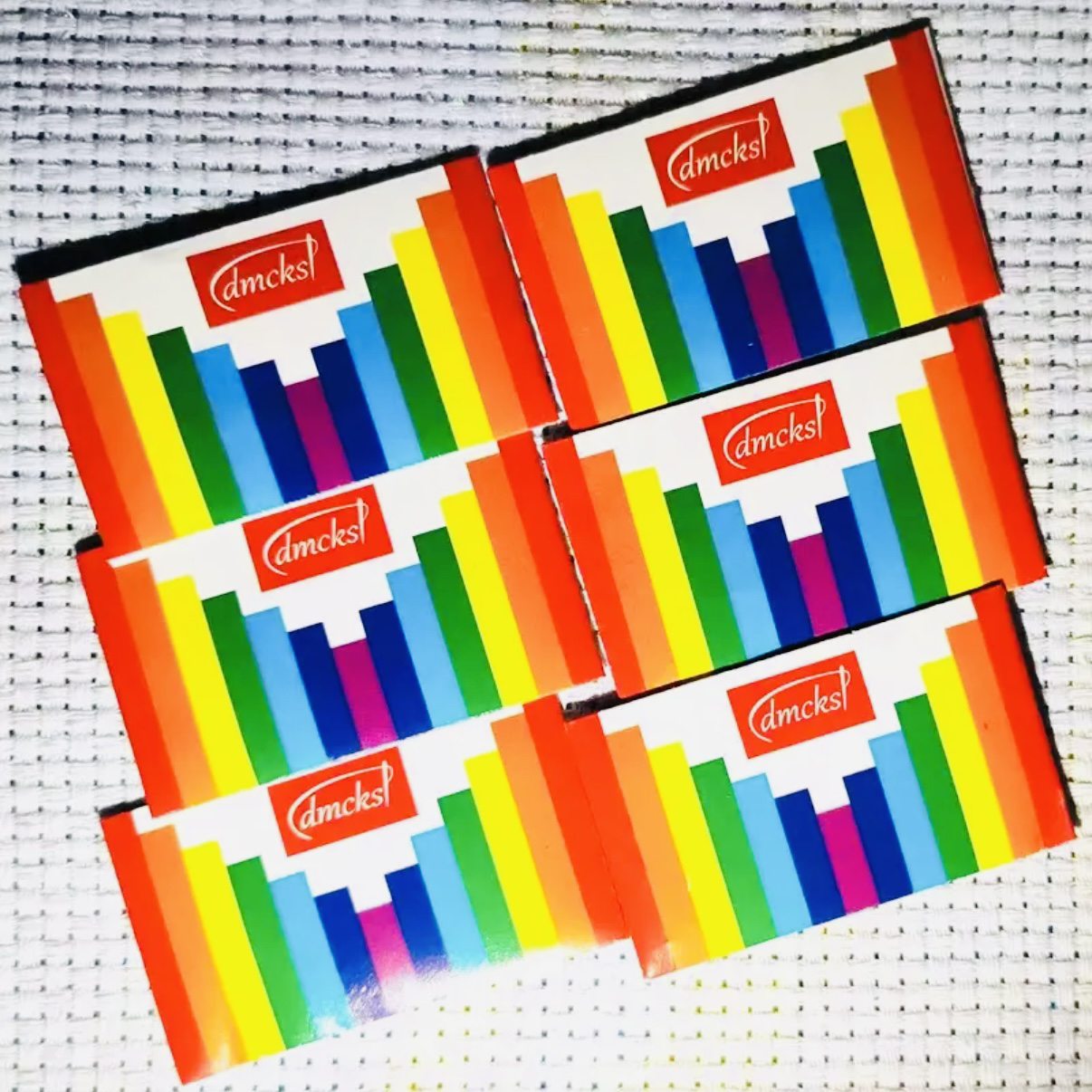 十字绣专用针意式彩虹针钝头顺滑不扎手绣花针大格中格24型号专用