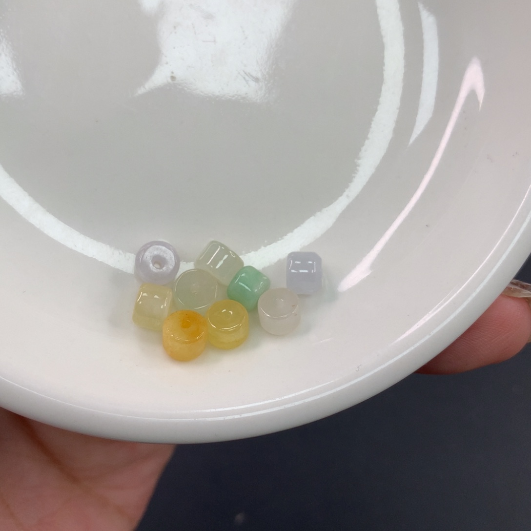 翡翠散珠翡翠散珠DIY手串多样性自发