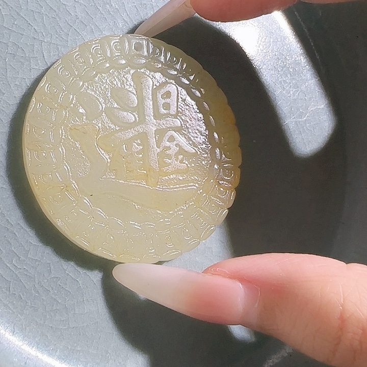 瓷片gcfhjkmbccvbnnn