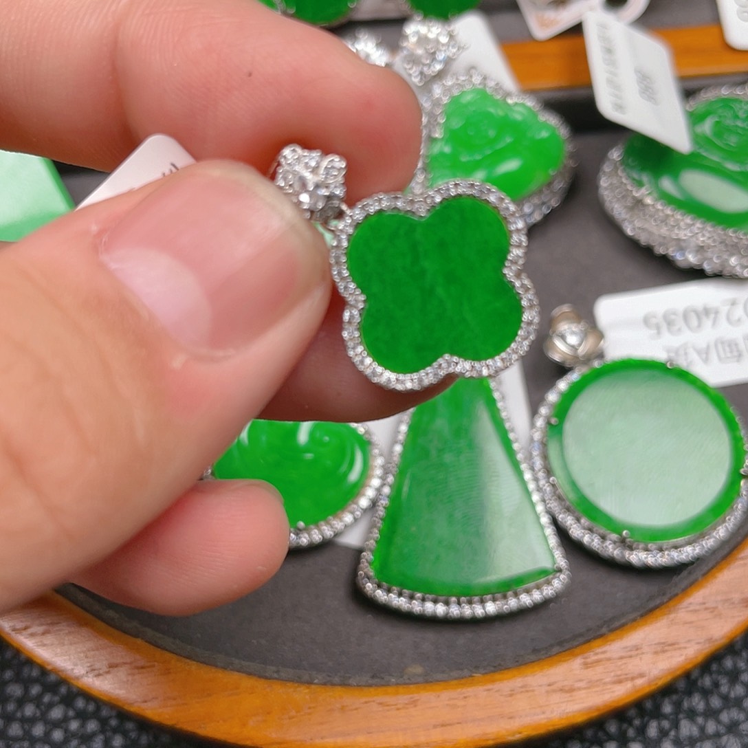 【闪购商品】翡翠吊坠(不含链)银S925镶嵌