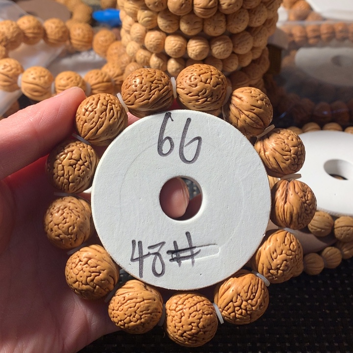 东***.桃核手串48号链接，