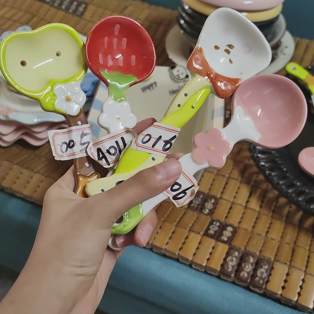 瓷瑕疵陶瓷介意不拍四个勺子