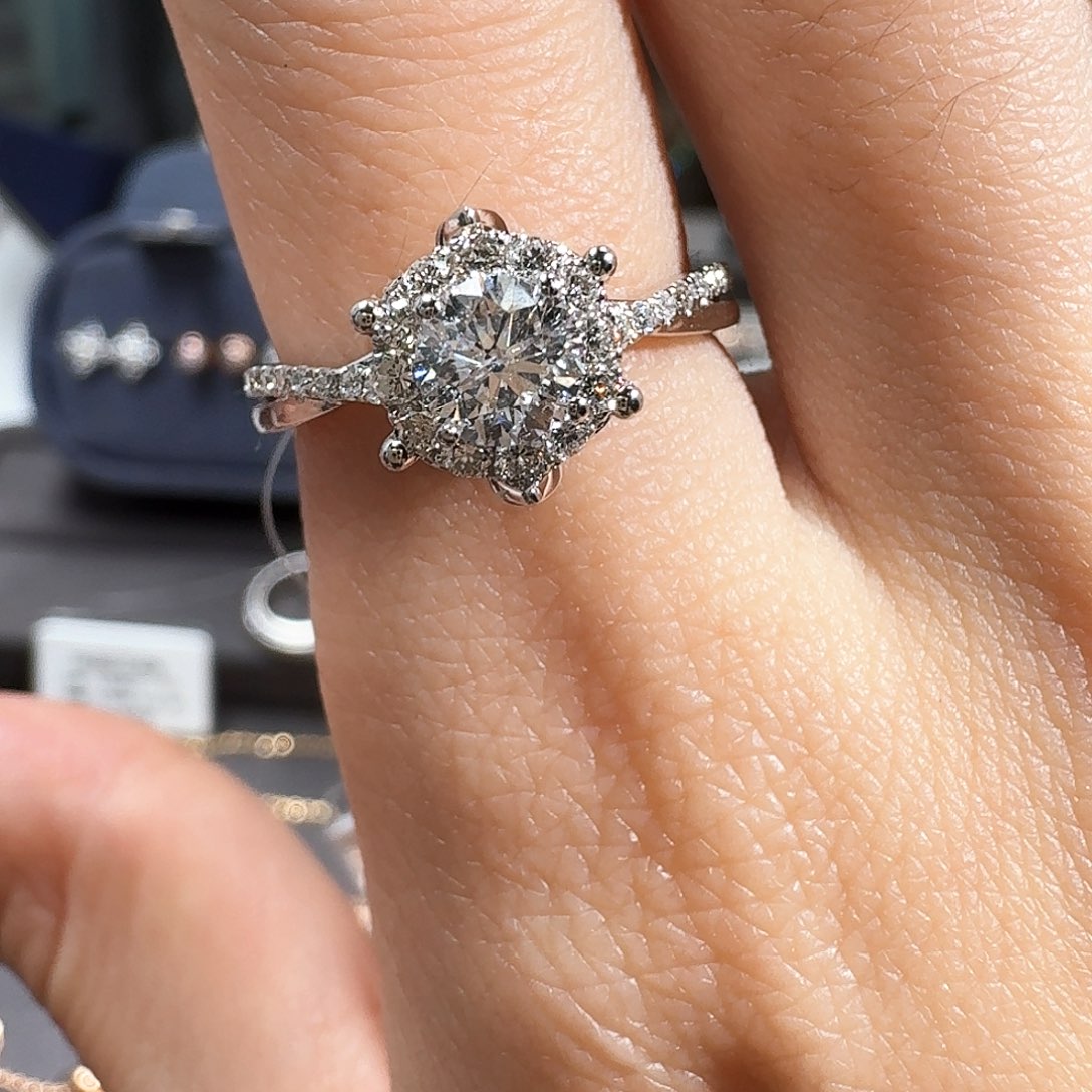 钻石戒指/指环18K金镶嵌?***?