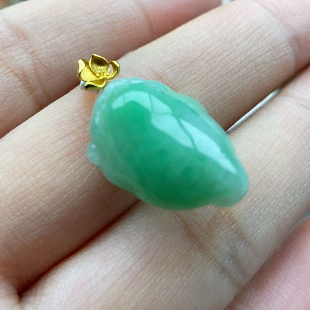 翡翠18K金镶嵌颈饰吊坠8