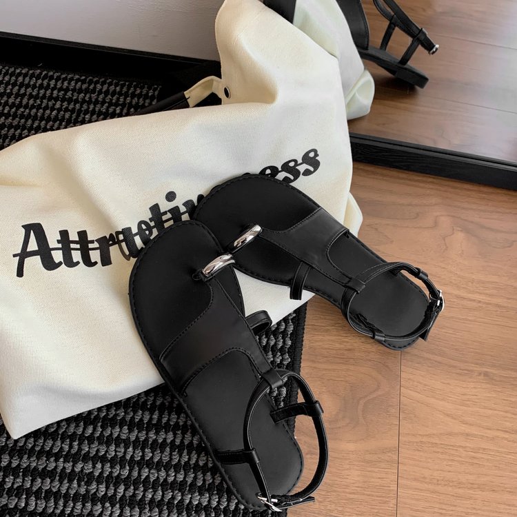 小众风~2023夏新款 平底夹脚趾女凉鞋