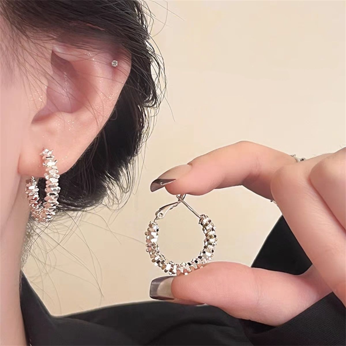 铜合金耳饰 个性碎银子圈圈耳环耳圈女小众ins风日常通勤百搭耳饰