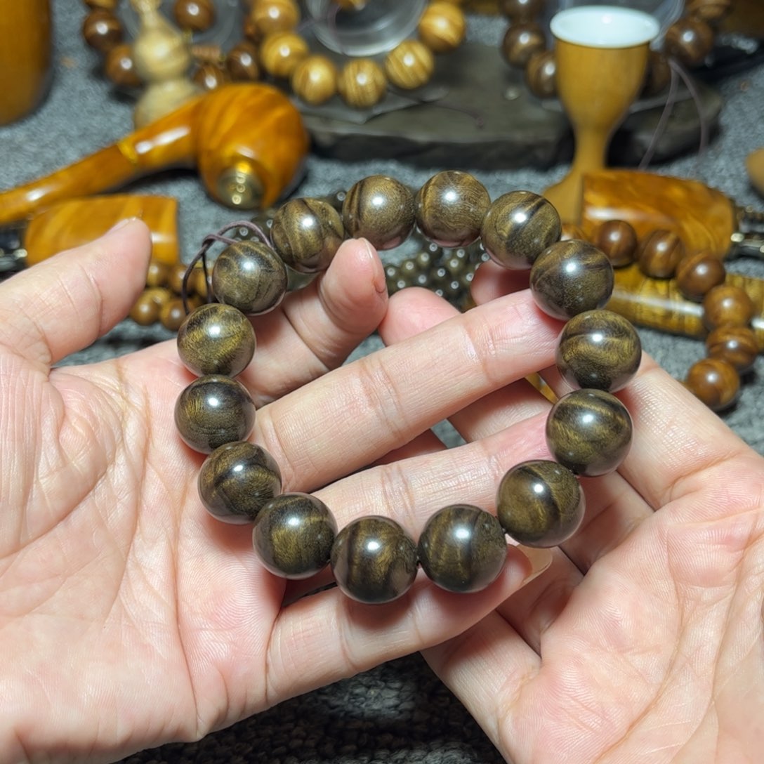 金丝楠阴沉木花纹1.5